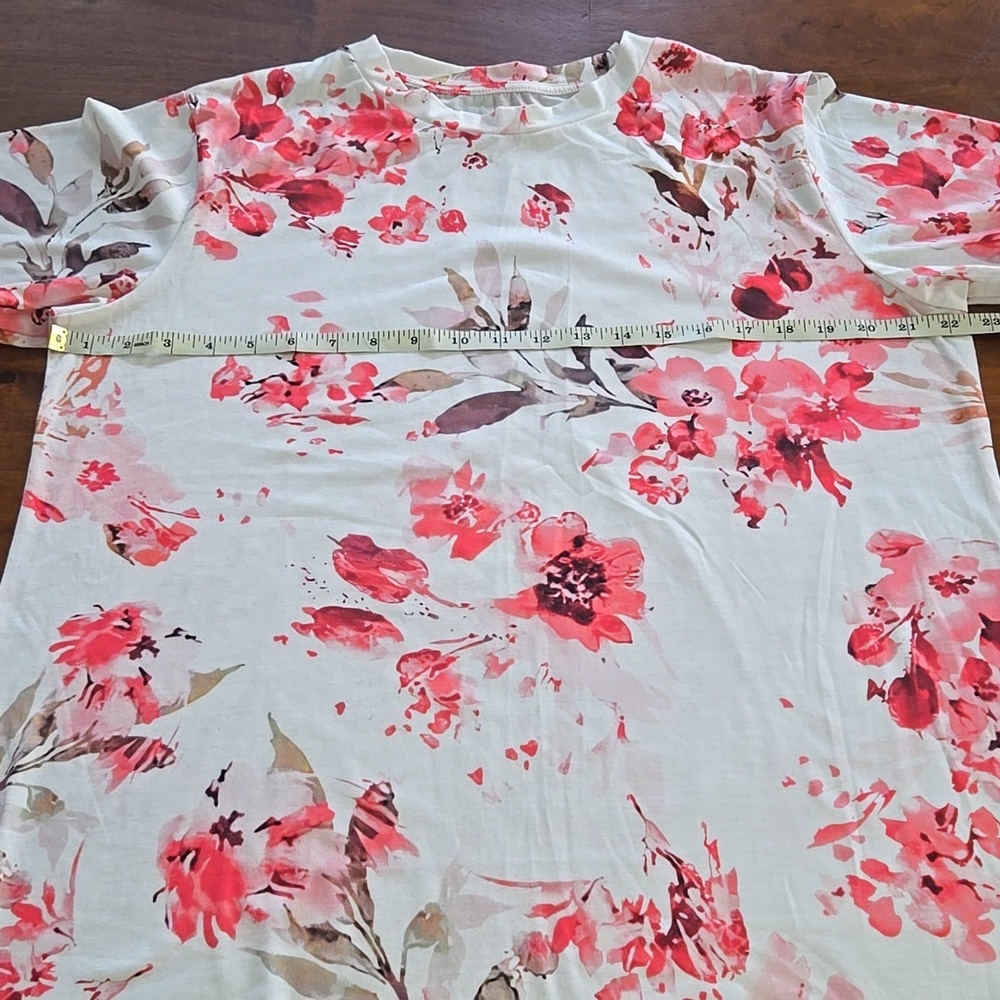 Roserock Closet Pink Floral T-shirt Size XL - Picture 4 of 7